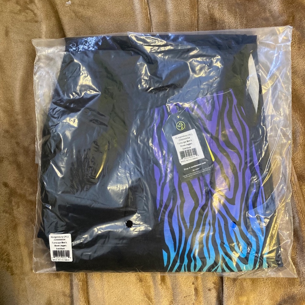 NWT Zumba Funscape Men's Woven Joggers, XL - Picture 8 of 10